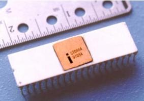 Abb. 5: Intel 8080, Nachfolger des 4004